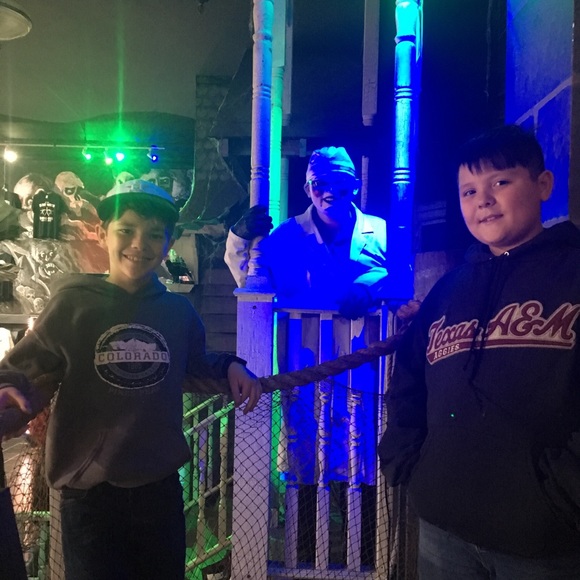 Meet your Posher, Katherine - Picture 3 of 8